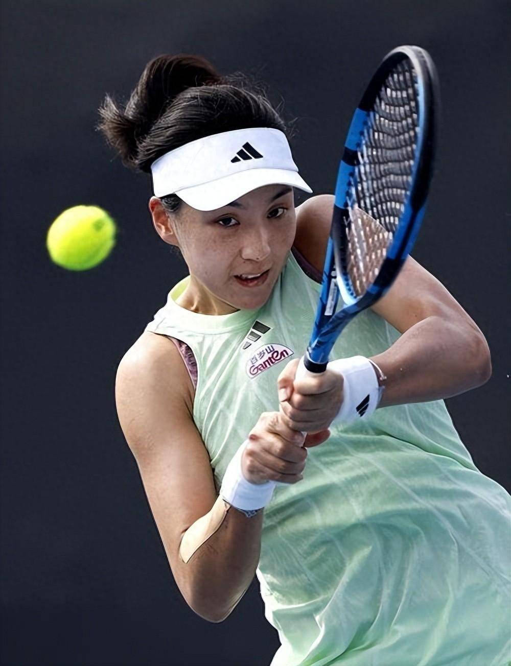 队拉开差距 队拉开差距